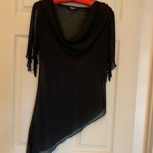 Chic Black Asymmetrical Blouse with Short Sleeves